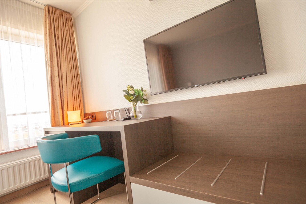 Twin Room with Bath